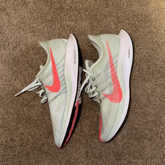 Nike Pegasus 35 Turbo (Sz. 13) - Like New - Picture 2 of 4